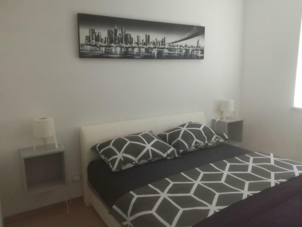Soba U Centru Hotel Póla Kültér fotó