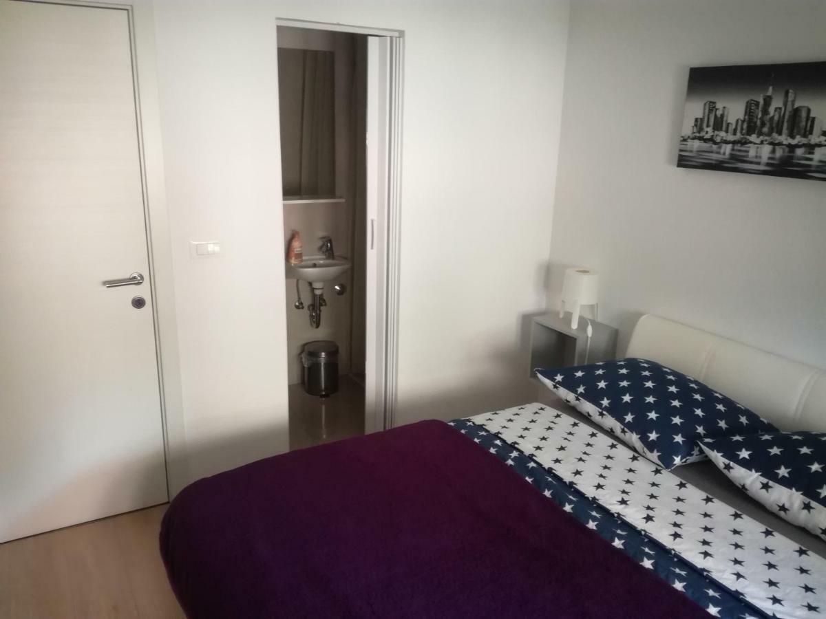 Soba U Centru Hotel Póla Kültér fotó